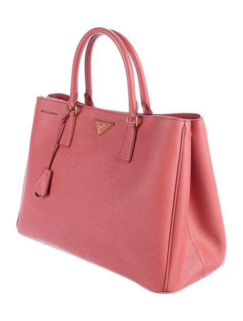 prada saffiano lux tote bag.